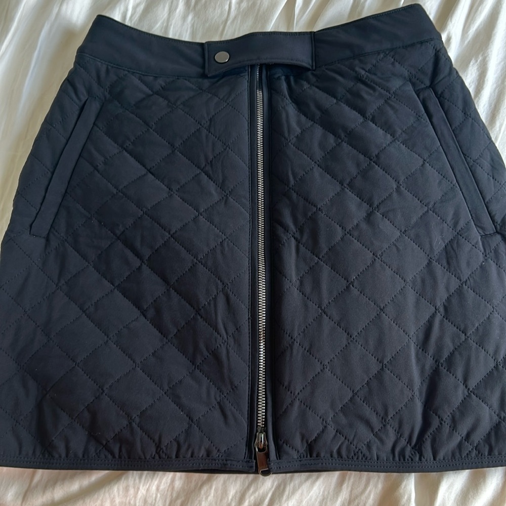 Athleta NWT Women's Apres Ski Skirt Black Size 4 Color Black